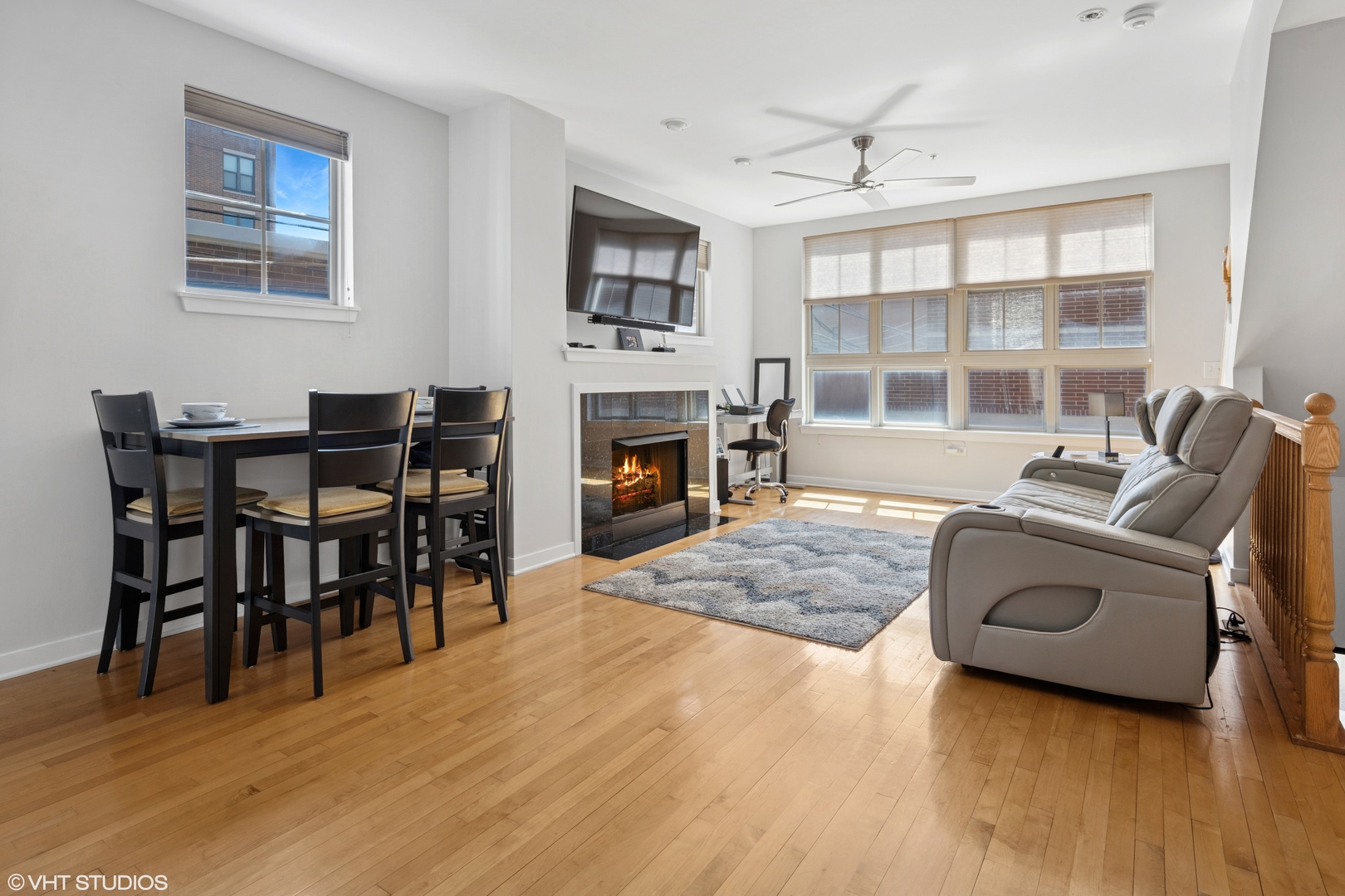 2321 S WABASH Avenue 12