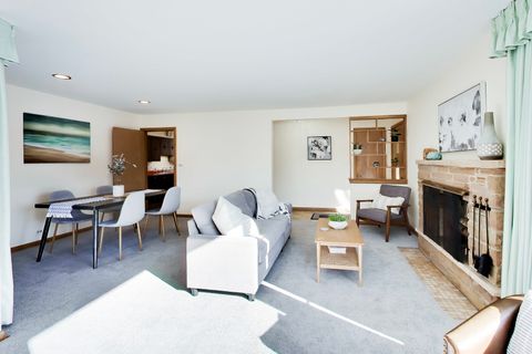 Tiny photo for 820 N Delphia Avenue, Park Ridge, IL 60068 (MLS # 12590721)