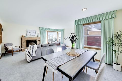 Tiny photo for 820 N Delphia Avenue, Park Ridge, IL 60068 (MLS # 12590721)