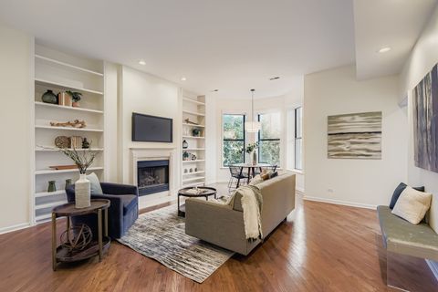 Tiny photo for 1510 N Dearborn Parkway #402, Chicago, IL 60610 (MLS # 12478909)