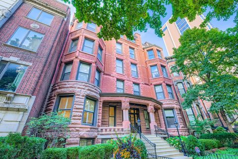 Tiny photo for 1510 N Dearborn Parkway #402, Chicago, IL 60610 (MLS # 12478909)