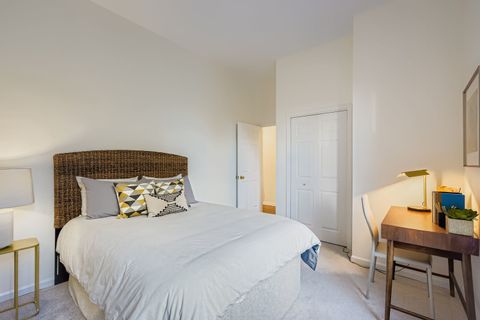 Tiny photo for 1510 N Dearborn Parkway #402, Chicago, IL 60610 (MLS # 12478909)
