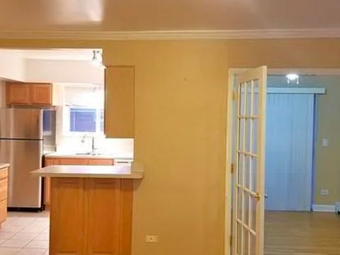 Tiny photo for 7249 N Hamilton Avenue #3C, Chicago, IL 60645 (MLS # 12632492)