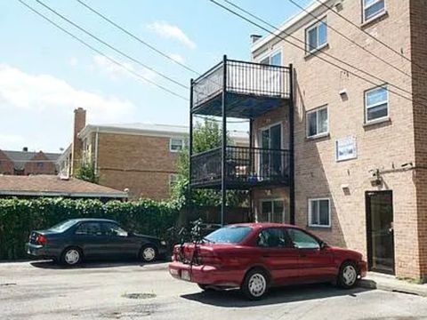 Tiny photo for 7249 N Hamilton Avenue #3C, Chicago, IL 60645 (MLS # 12632492)