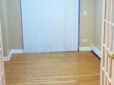 Tiny photo for 7249 N Hamilton Avenue #3C, Chicago, IL 60645 (MLS # 12632492)