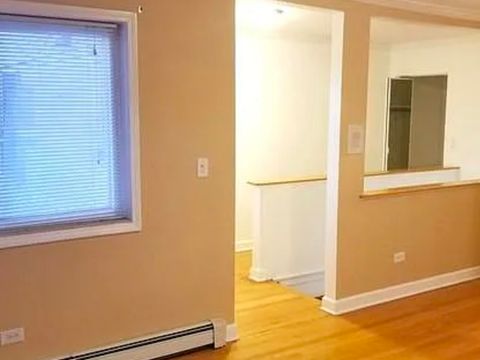 Tiny photo for 7249 N Hamilton Avenue #3C, Chicago, IL 60645 (MLS # 12632492)
