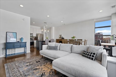 Tiny photo for 2045 W Concord Place #401, Chicago, IL 60647 (MLS # 12622153)