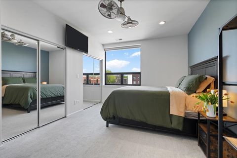 Tiny photo for 2045 W Concord Place #401, Chicago, IL 60647 (MLS # 12622153)