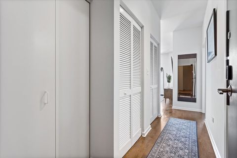 Tiny photo for 2045 W Concord Place #401, Chicago, IL 60647 (MLS # 12622153)