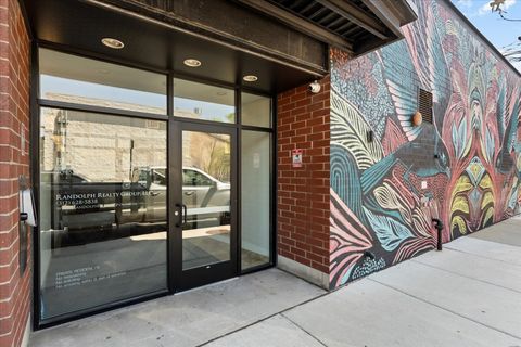 Tiny photo for 2045 W Concord Place #401, Chicago, IL 60647 (MLS # 12622153)