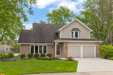Tiny photo for 46 Sussex Court, Naperville, IL 60540 (MLS # 12627803)
