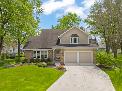 Photo of 46 Sussex Court, Naperville, IL 60540 (MLS # 12627803)