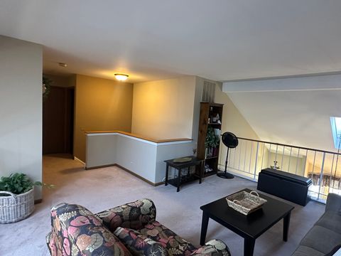 Tiny photo for 1478 W Sapphire Drive, Hoffman Estates, IL 60192 (MLS # 12537502)