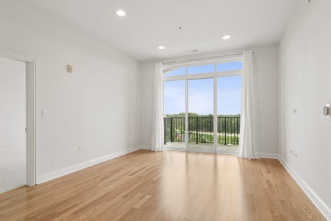 Tiny photo for 1199 E Port Clinton Road #711, Vernon Hills, IL 60061 (MLS # 12728217)