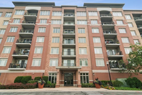 Photo of 1199 E Port Clinton Road #711, Vernon Hills, IL 60061 (MLS # 12728217)