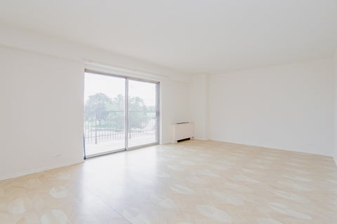 Tiny photo for 7033 N Kedzie Avenue #303, Chicago, IL 60645 (MLS # 12749478)