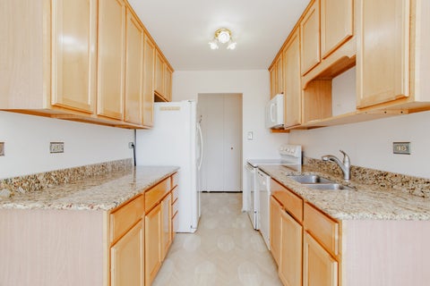 Tiny photo for 7033 N Kedzie Avenue #303, Chicago, IL 60645 (MLS # 12749478)