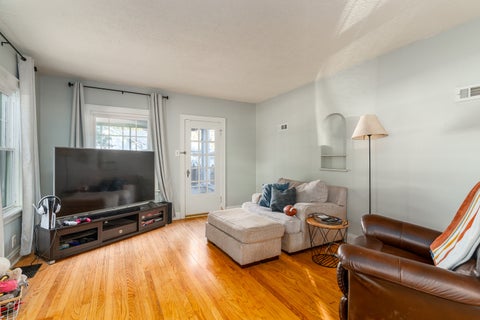 Tiny photo for 2204 Walnut Street, Murphysboro, IL 62966 (MLS # 12796567)