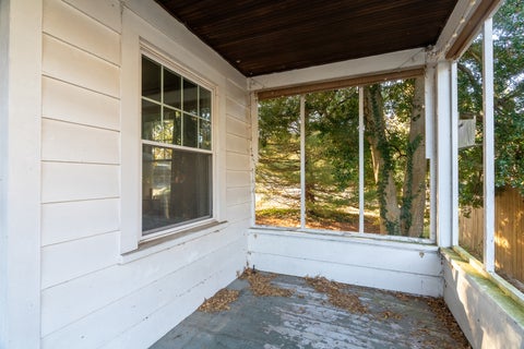 Tiny photo for 2204 Walnut Street, Murphysboro, IL 62966 (MLS # 12796567)