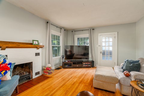 Tiny photo for 2204 Walnut Street, Murphysboro, IL 62966 (MLS # 12796567)