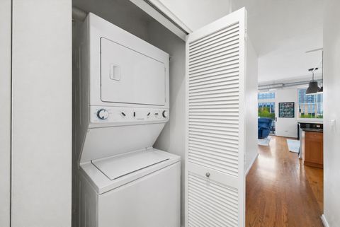 Tiny photo for 950 W Monroe Street #401, Chicago, IL 60607 (MLS # 12626565)