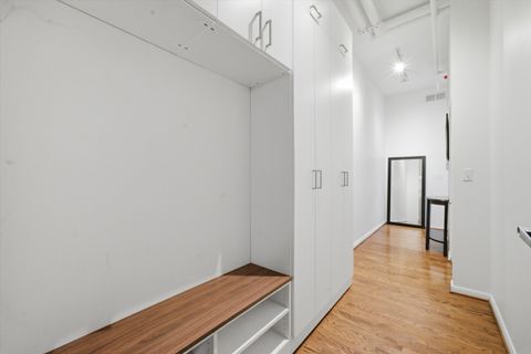 Tiny photo for 950 W Monroe Street #401, Chicago, IL 60607 (MLS # 12626565)