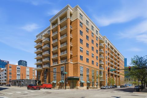 Photo of 950 W Monroe Street #401, Chicago, IL 60607 (MLS # 12626565)