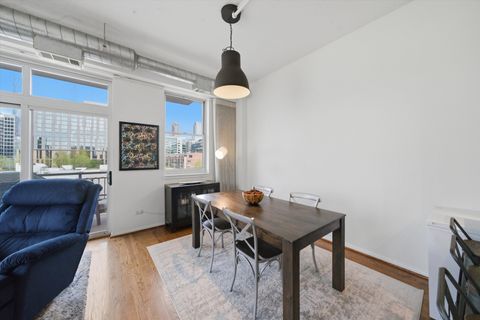 Tiny photo for 950 W Monroe Street #401, Chicago, IL 60607 (MLS # 12626565)