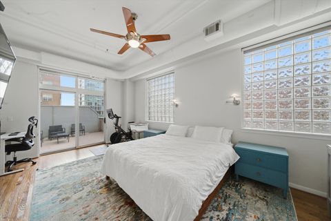 Tiny photo for 950 W Monroe Street #401, Chicago, IL 60607 (MLS # 12626565)