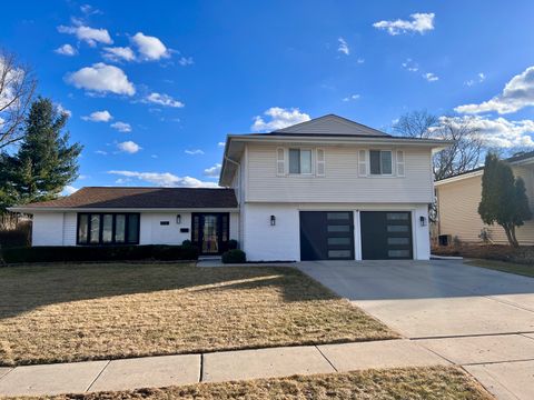 1115 Sharon Lane Schaumburg IL 60193
