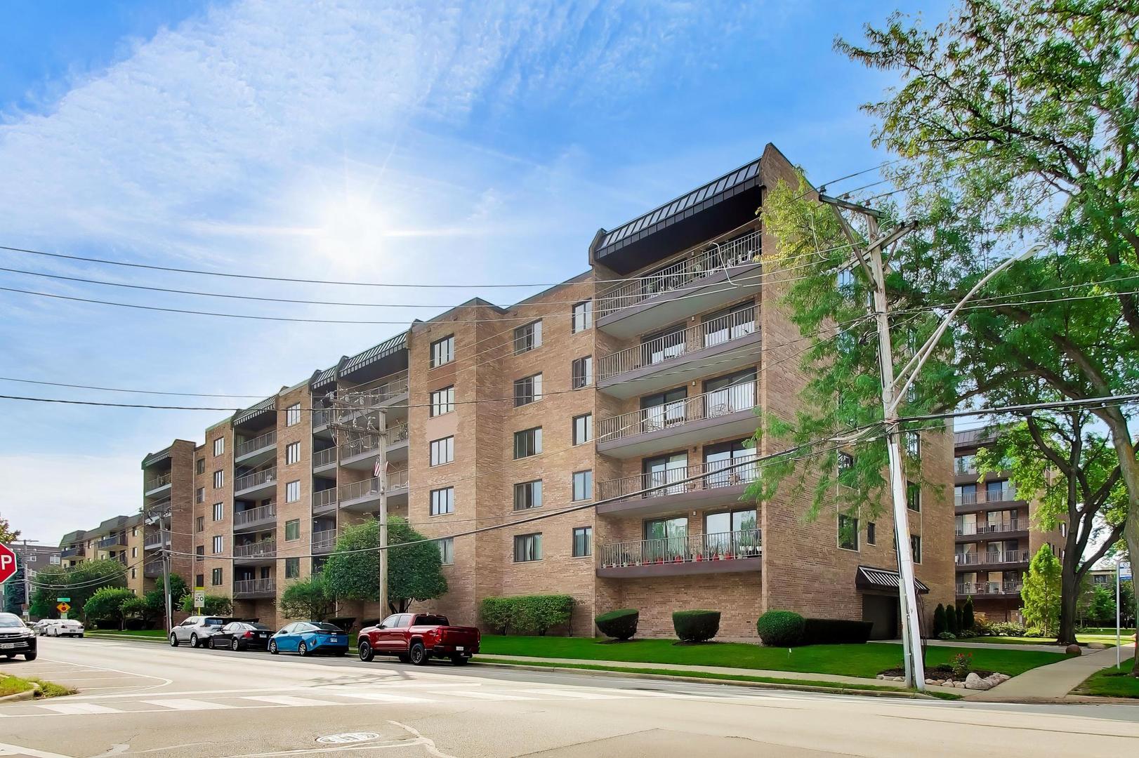 901 Center Street 403