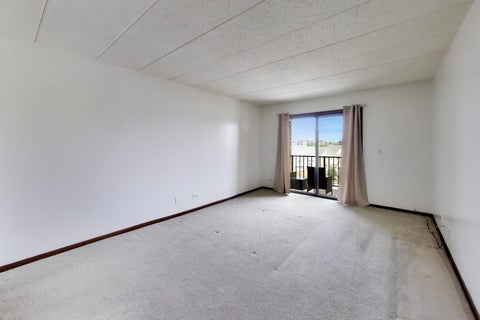 Tiny photo for 901 Center Street #403, Des Plaines, IL 60016 (MLS # 12748177)