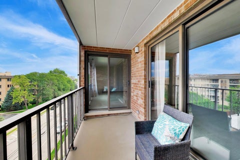 Tiny photo for 901 Center Street #403, Des Plaines, IL 60016 (MLS # 12748177)
