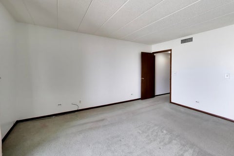 Tiny photo for 901 Center Street #403, Des Plaines, IL 60016 (MLS # 12748177)