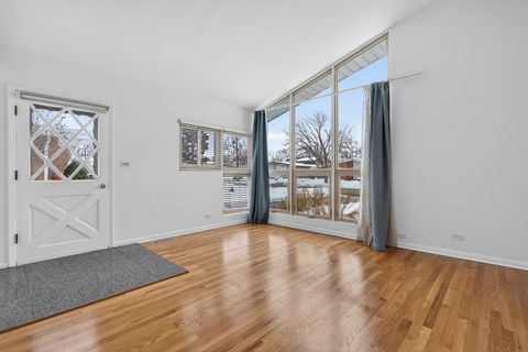 Tiny photo for 8516 W Normal Avenue, Niles, IL 60714 (MLS # 12526277)