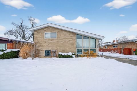 Tiny photo for 8516 W Normal Avenue, Niles, IL 60714 (MLS # 12526277)