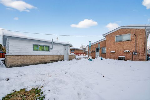 Tiny photo for 8516 W Normal Avenue, Niles, IL 60714 (MLS # 12526277)