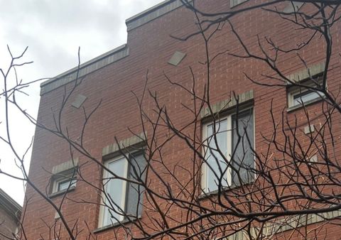 527 W 76th Street Chicago IL 60620