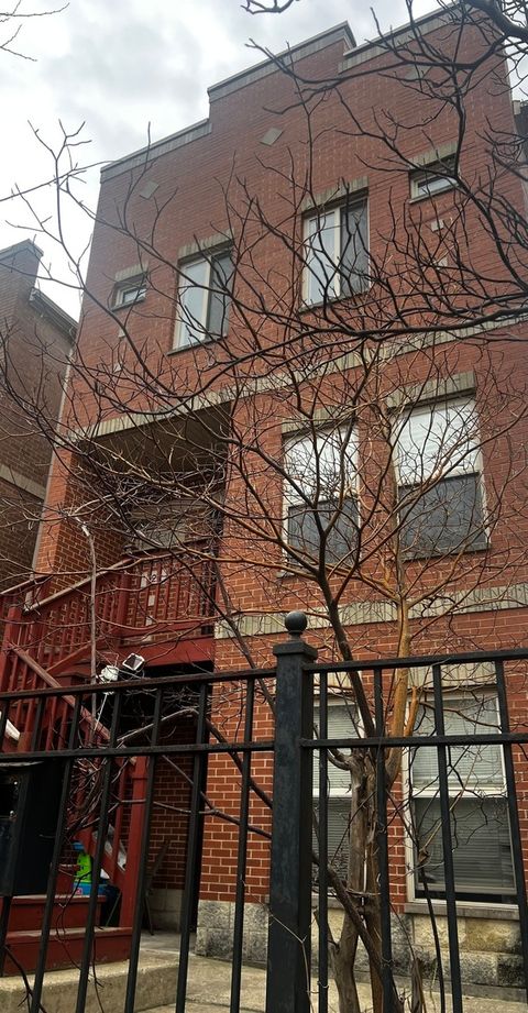 527 W 76th Street Chicago IL 60620