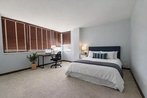 Tiny photo for 6301 N SHERIDAN Road #15B, Chicago, IL 60660 (MLS # 12627126)