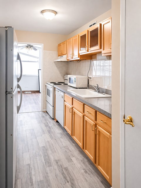 Tiny photo for 6301 N SHERIDAN Road #15B, Chicago, IL 60660 (MLS # 12627126)