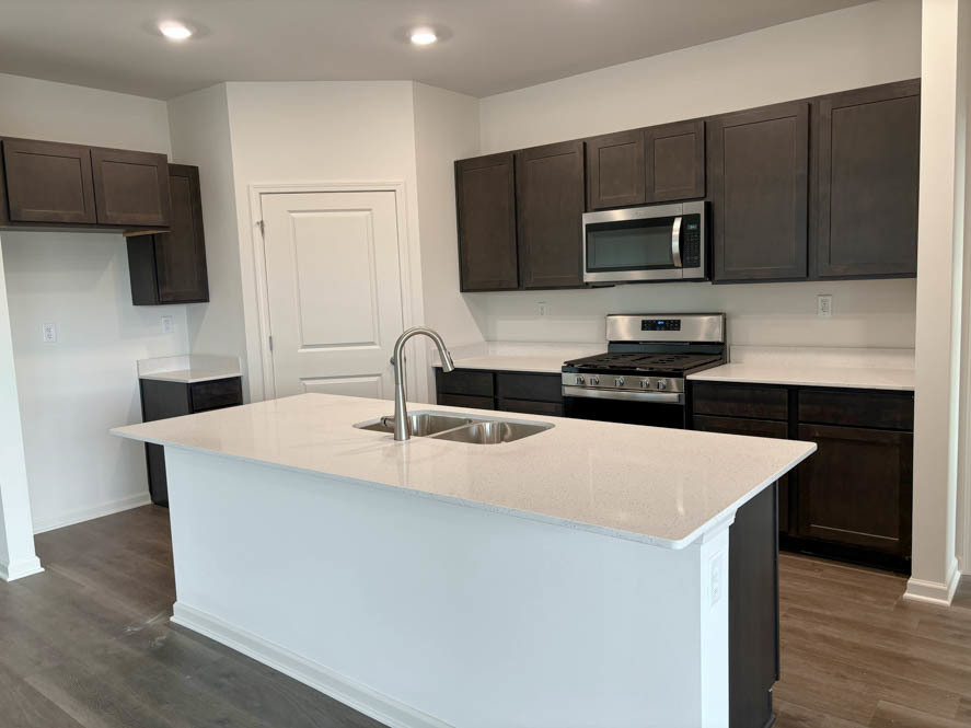 2520 redwood Trail