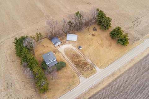 Photo of 12539 Fairview Drive, DeKalb, IL 60115 (MLS # 12637457)