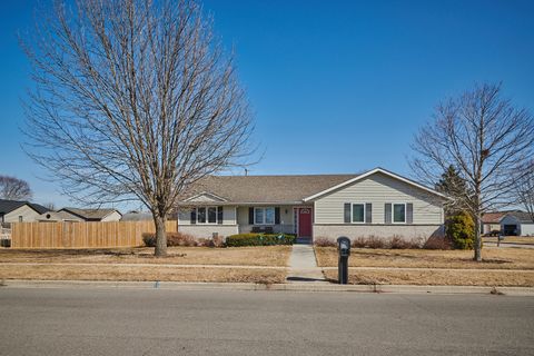 Photo of 305 Royal Avenue, Belvidere, IL 61008 (MLS # 12582786)