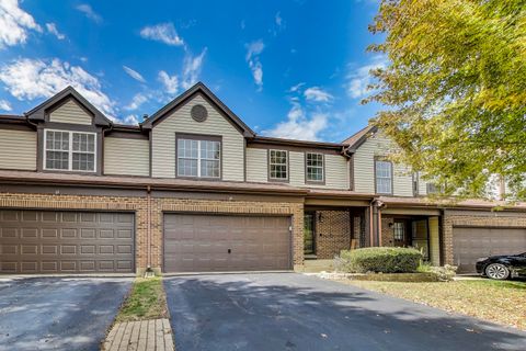 Photo of 14 Oxford Court, Algonquin, IL 60102 (MLS # 12516371)