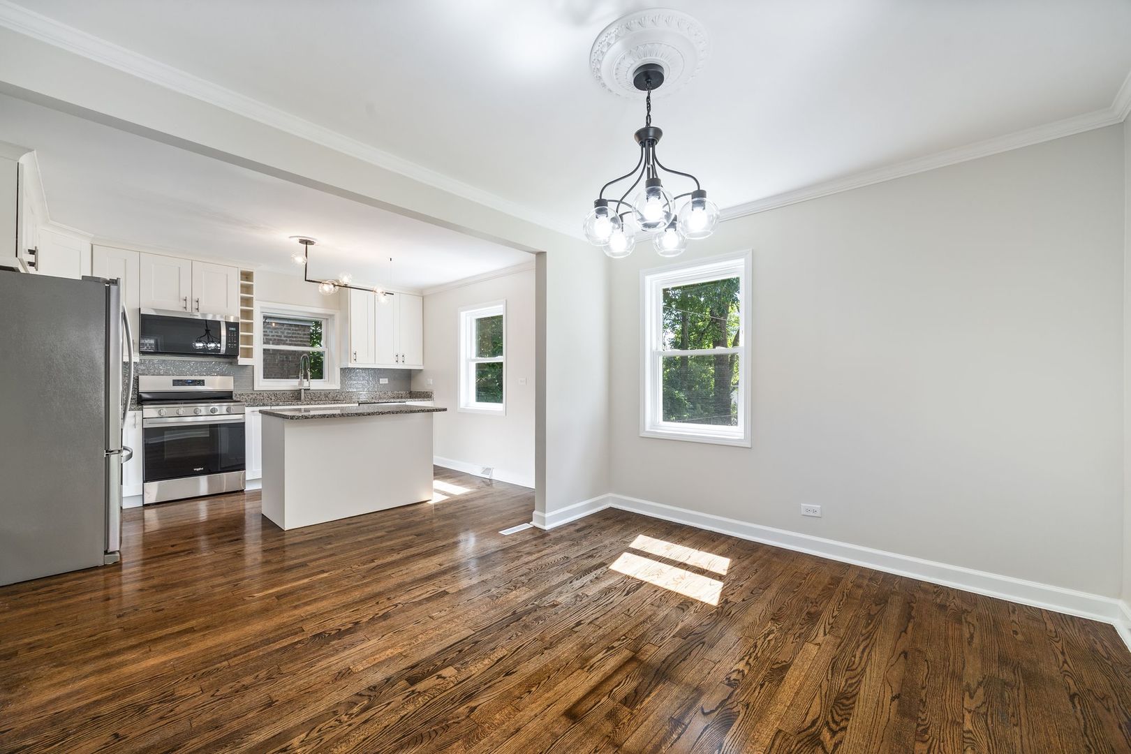 443 W 126th Place