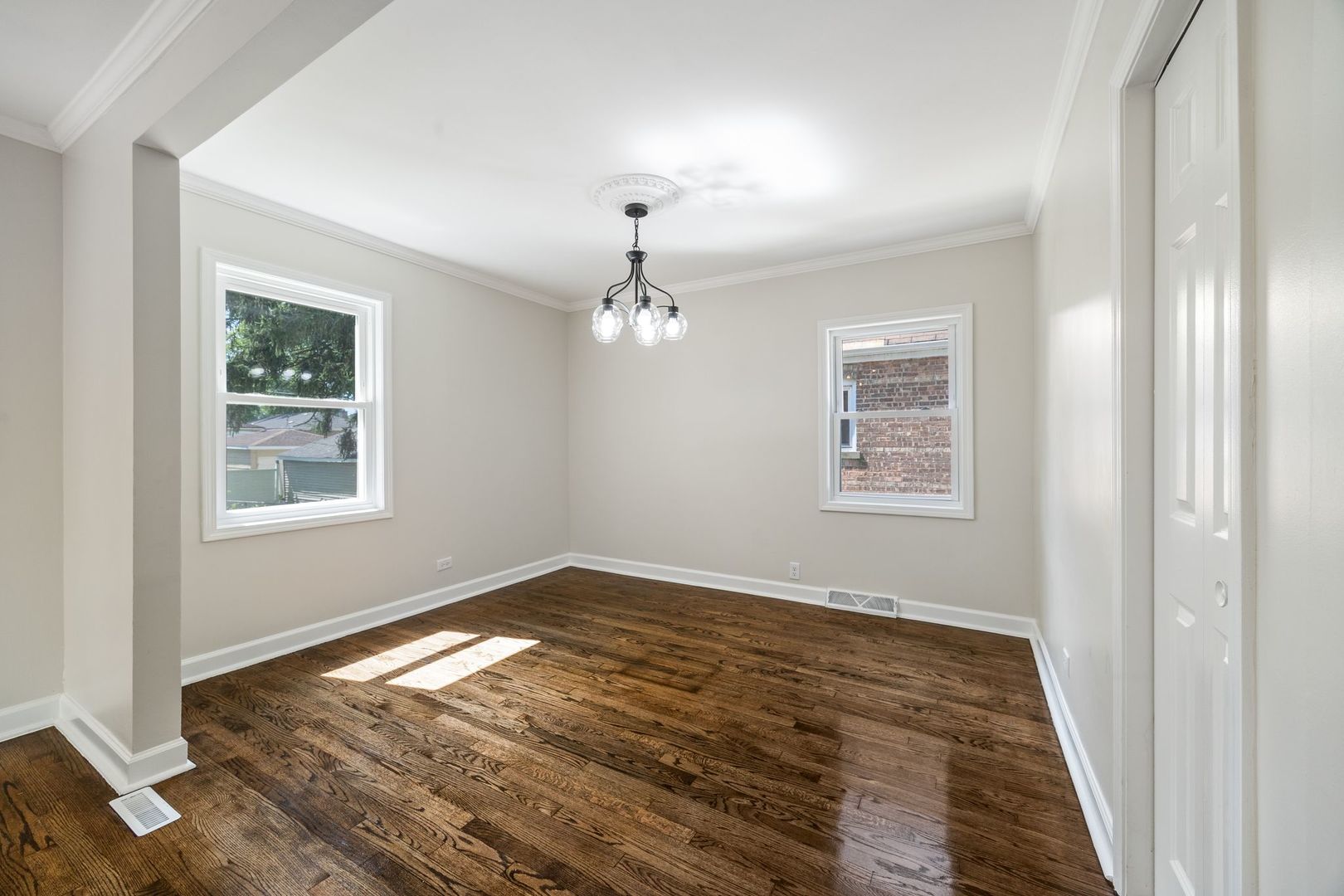 443 W 126th Place