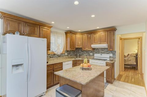 Tiny photo for 7964 S Tripp Avenue, Chicago, IL 60652 (MLS # 12580975)