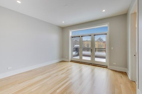 Tiny photo for 4135 N Kenmore Avenue #2S, Chicago, IL 60613 (MLS # 12523910)