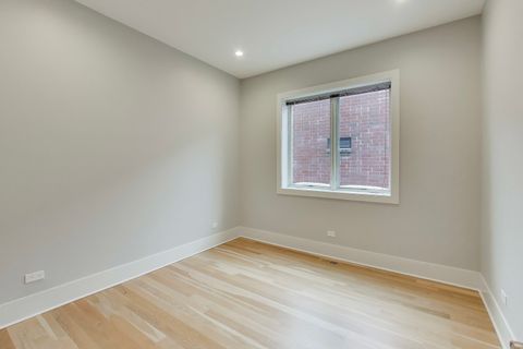Tiny photo for 4135 N Kenmore Avenue #2S, Chicago, IL 60613 (MLS # 12523910)